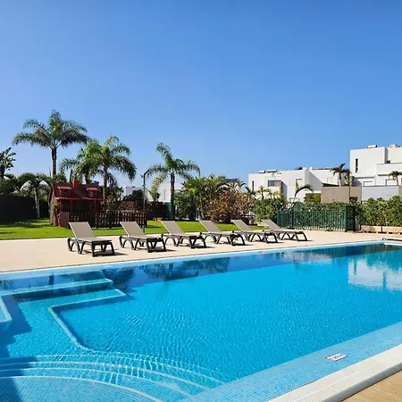 Karat Oasis Del Duque 빌라